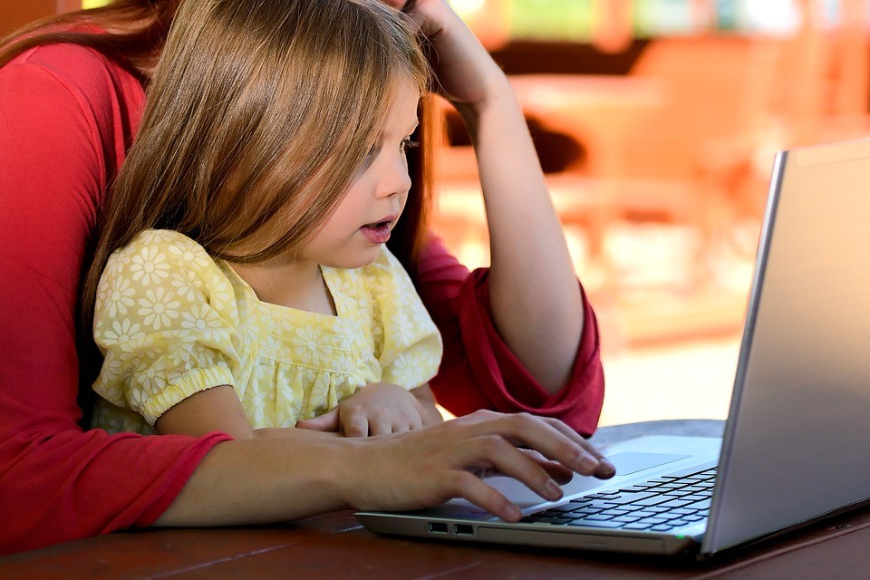 Internet segura para crianças é possível? 